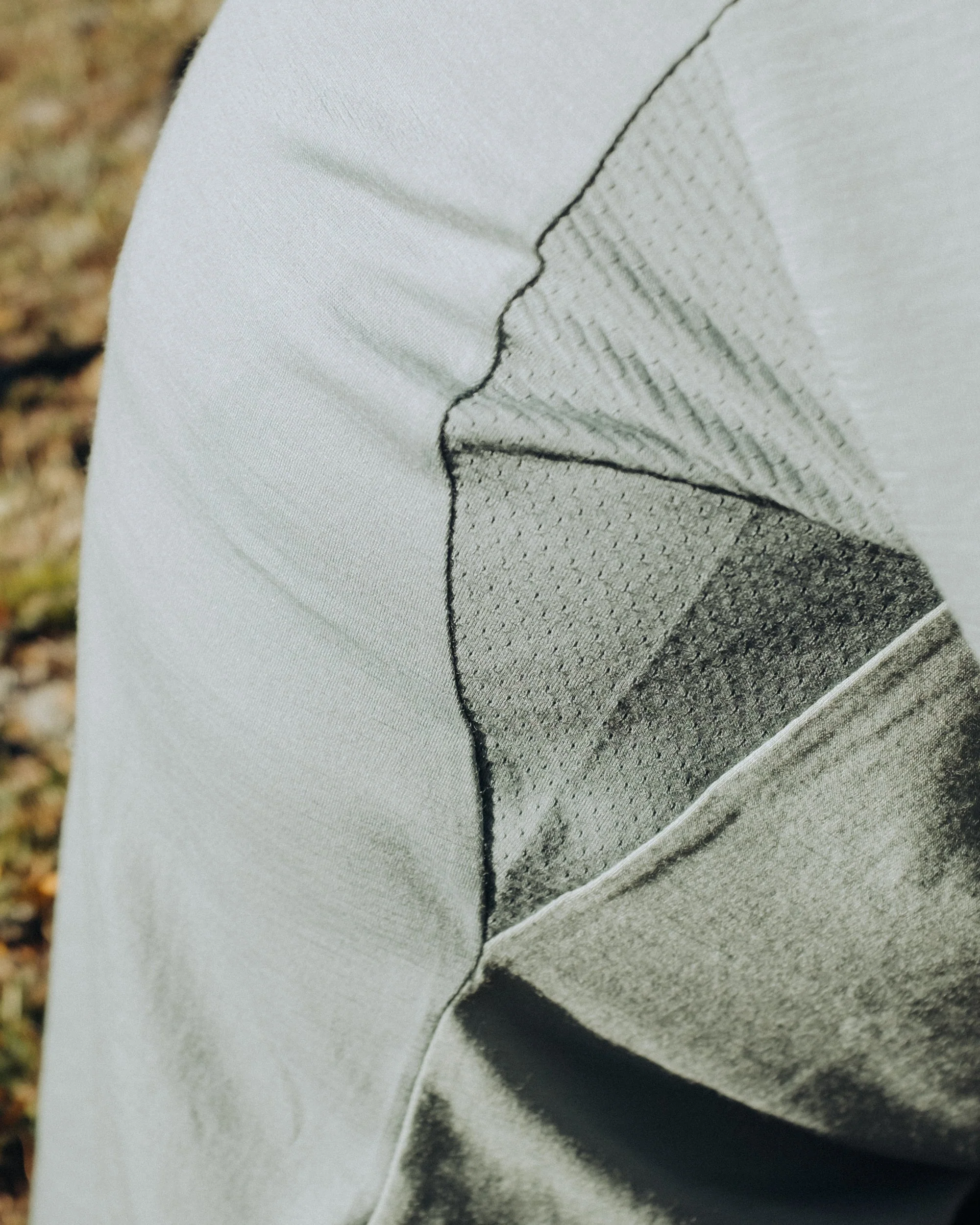 Diversion Merino Bike Jersey Short Sleeve - Dew / Desert Sage - Image 3